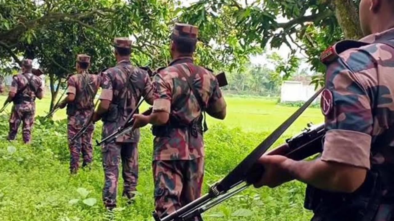 এবার নাইক্ষ্যংছড়ি সীমান্তে মাইন বিস্ফোরণে বিজিবি সদস্যের পা বিচ্ছিন্ন