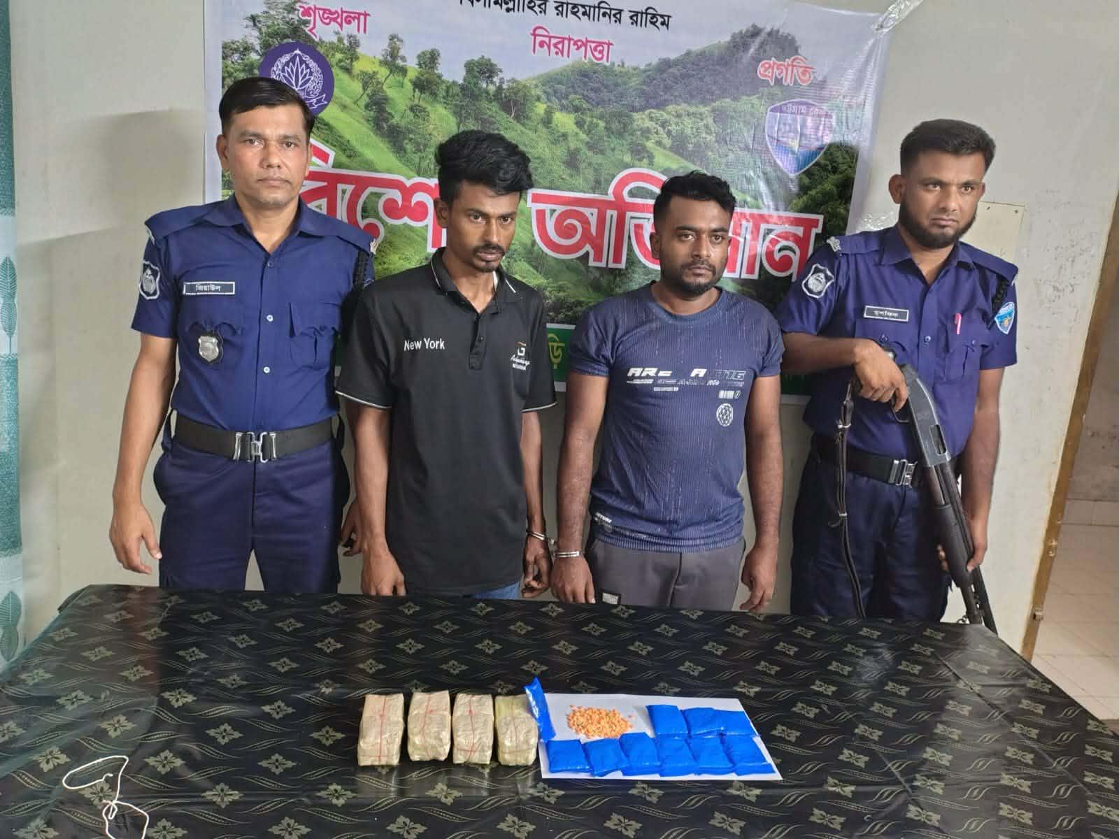 ঘুমধুমে পুলিশের অভিযানে মাদক চালান জব্দ, দুই যুবক গ্রেপ্তার